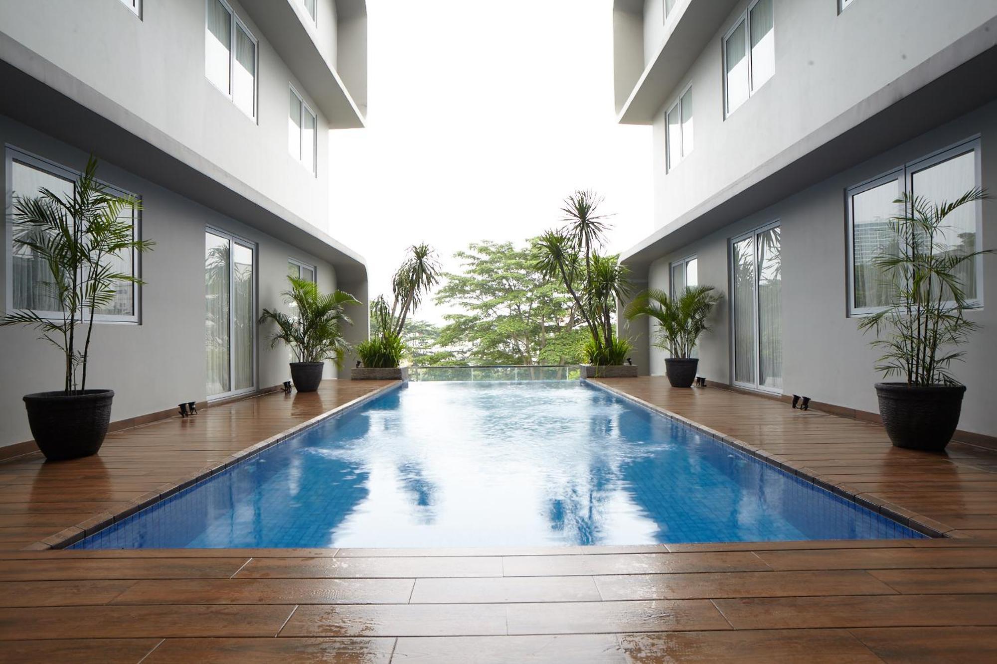 All Nite And Day Hotel Alam Sutera Serpong Exterior foto